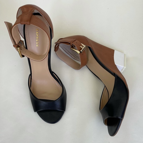Express Wedge Sandals NEW - Picture 4 of 5